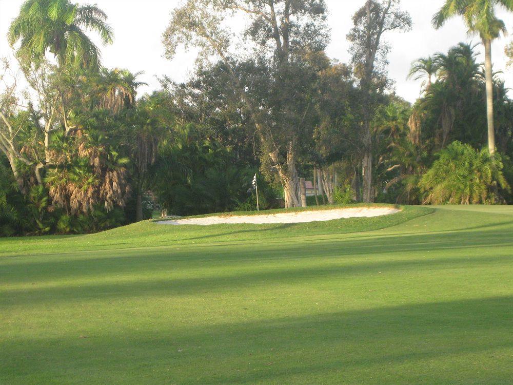 Hollywood Beach Golf Resort ภายนอก รูปภาพ