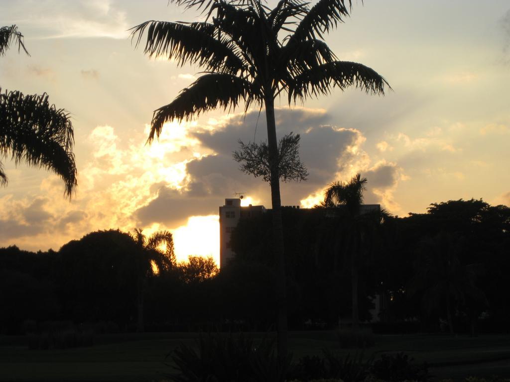 Hollywood Beach Golf Resort ภายนอก รูปภาพ